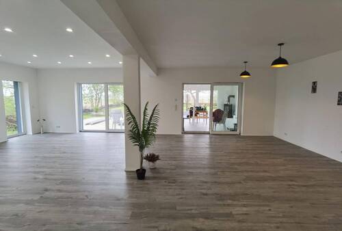 Wohnbereich (ca. 60 qm) - 