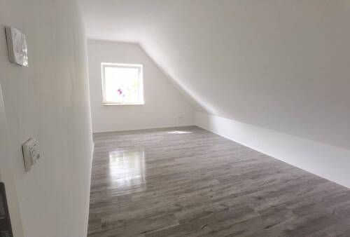 Zimmer 2 - 