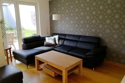 Wohnzimmer - 5 Zimmer Reihenmittelhaus in Leipzig