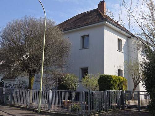 Bild 2 - 6 Zimmer Einfamilienhaus zum Kaufen in Bad Vilbel