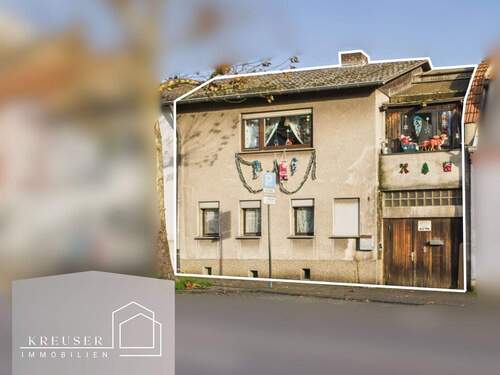 Bild 1 - Reihenhaus mit Potenzial in zentraler Lage von Völklingen