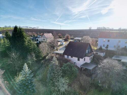 Haus mit Grundstück - 