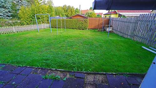 Reichlich Platz zum Spielen für Ihre Kinder, zum Erholen, Gärtnern oder Entspannen - 