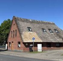 Historisches Juwel unter Reet: Modernisiertes Generationenhaus in Bremen-Rekum - Bremen / Rekum