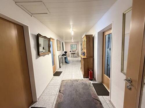 Diele - 8 Zimmer Mehrfamilienhaus, Wohnhaus zum Kaufen in Bremen / Rekum