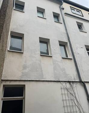 Hofansicht Fassade - Mehrfamilienhaus, Wohnhaus in Waldenburg