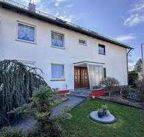 Ideal für Familien oder Mehrgenerationen - großzügiges Doppelhaushälfte, kurzfristig bezugsfrei - Nürnberg Schweinau