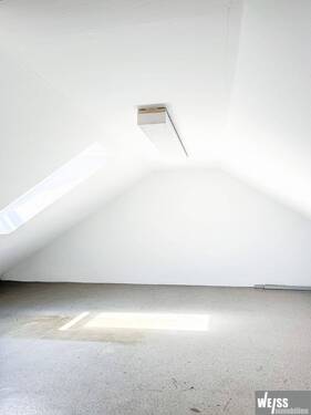 Abstellraum - Büro mit 125,00 m&sup2; in Würzburg zur Miete