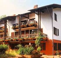 Gepflegtes HotelApartmenthausGästehaus zu verkaufen (aktuell vermietet für EUR 5.000,00)incl.Mwst - Eppenbrunn