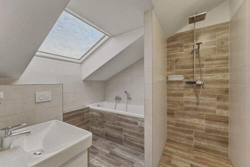 W2 Badezimmer (OG) - 