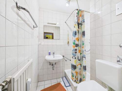 Bad - Etagenwohnung mit 42,50 m&sup2; in Dortmund zum Kaufen