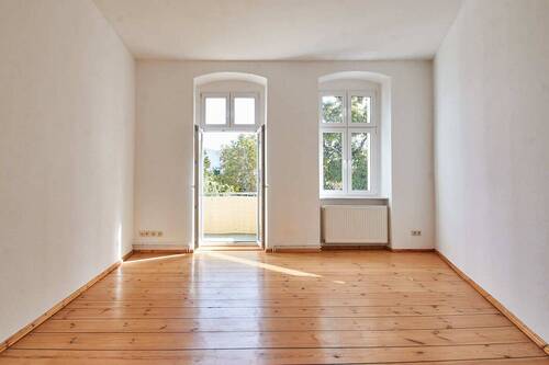 Wohnzimmer - 2 Zimmer Etagenwohnung zum Kaufen in Berlin