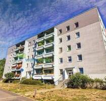 Gohlis-Nord: 4 Zimmer Wohnung, Bad mit Badewanne, Laminatfußboden und Balkon! - Leipzig