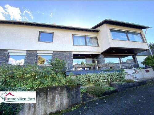 Frontansicht Haupthaus - Einfamilienhaus mit 518,00 m² in Merzig zum Kaufen