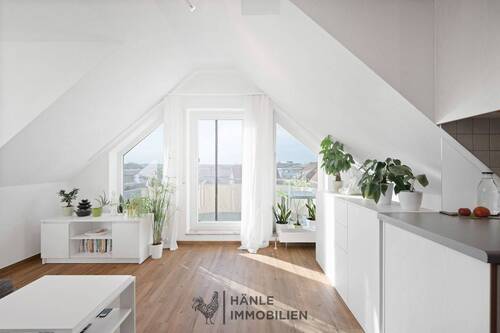 Wohnzimmer - 2 Zimmer Etagenwohnung zum Kaufen in Untergruppenbach