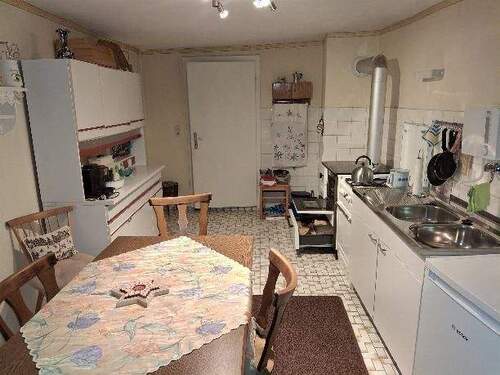 Küche - Mehrfamilienhaus, Wohnhaus mit 208,00 m&sup2; in Bodenmais zum Kaufen