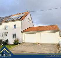 Doppelhaushälfte in Bestlage von Saarlouis mit Doppelgarage und schönem Grundstück zu verkaufen