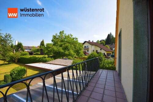 DG Balkon Gartenseite - Einfamilienhaus mit 142,00 m&sup2; in Hösbach zum Kaufen