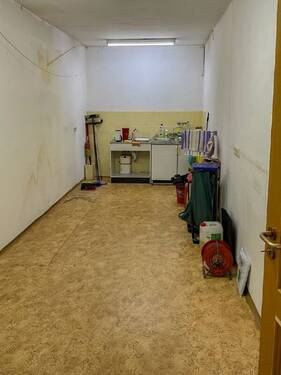 Küche im Flachbau auf West - 