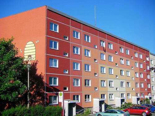 Außenansicht - Helle 2-Raum Wohnung mit Balkon