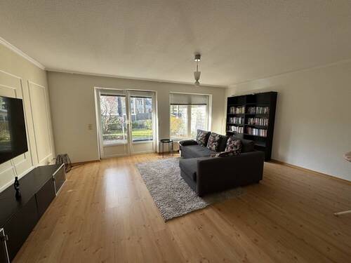 Wohnbereich - 4 Zimmer Doppelhaushälfte in Hamburg / Sasel