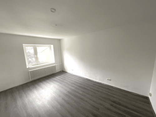 Schlafzimmer - Gemütliche 2-Zimmer-Wohnung mit Balkon im EG