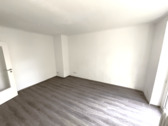 Wohnzimmer hinten - Etagenwohnung mit 47,60 m&sup2; in Duisburg zur Miete
