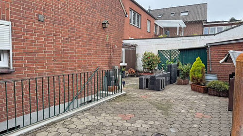 Innenhof und Eingang Einliegerwohnung Erdgeschoss - 
