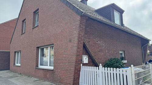 Außenansicht - Zwei Wohneinheiten: Charmantes Einfamilienhaus mit Einliegerwohnung in Wesel-Schepersfeld!