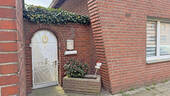 Eingang Hauptwohnung Obergeschoss - 7 Zimmer Einfamilienhaus in Wesel