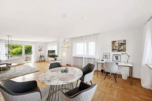 Bild 1 - Lichtdurchflutet Dreizimmerwohnung mit zwei Balkonen