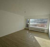 Renovierte 2-Zimmer-Wohnung mit Balkon - Hamburg Sasel Renovierte 2-Zimmer-Wohnung mit Balkon - Hamburg Sasel