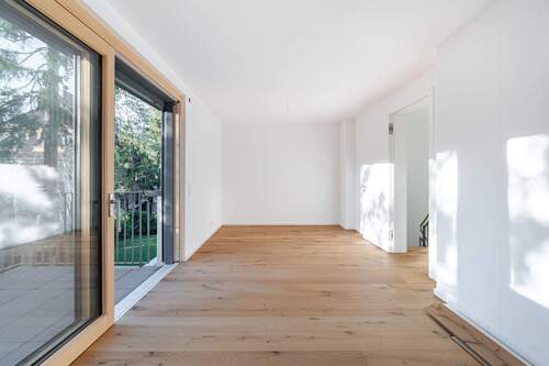 Schlafzimmer mit Balkon - 