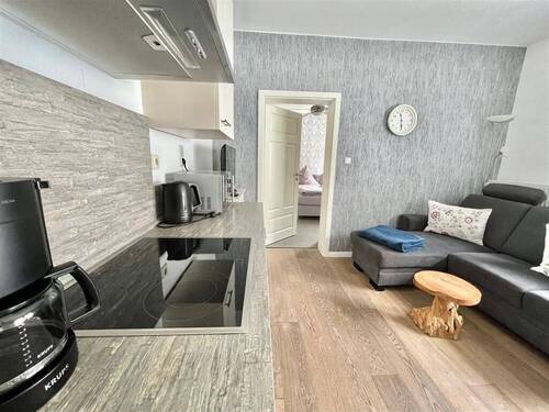 Wohnung 2 - Ihr Haus am Meer - gepflegtes Haus mit 4 Wohneinheiten und großer Süd -Terrasse.