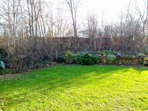 Grundstück zur Wohnung - 3 Zimmer Etagenwohnung zur Miete in Obergurig