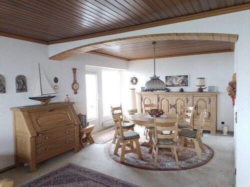 Wohnung304_04_Wohnzimmer_Essbereich.jpg - 