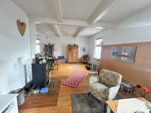 Weitläufiger Wohn- & Essbereich - 2 Zimmer Etagenwohnung zum Kaufen in Hungen