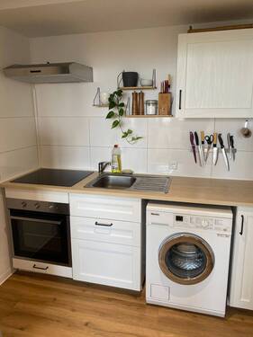 Küche "ohne Kühlschrank u. Waschmaschine" - Etagenwohnung in Köln zum Kaufen
