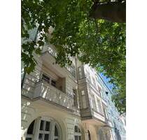 Herrschaftlicher Altbau in Kudamm Seitenstraße - Berlin Charlottenburg