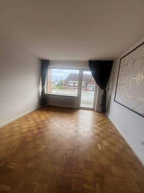 Wohnzimmer - 3 Zimmer Etagenwohnung in Pinneberg
