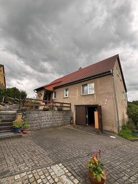 Vorderansicht links.jpg - 5 Zimmer Einfamilienhaus in Großharthau