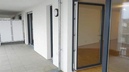 Große Sonnenterrasse - 3 Zimmer Etagenwohnung zur Miete in Mönchengladbach