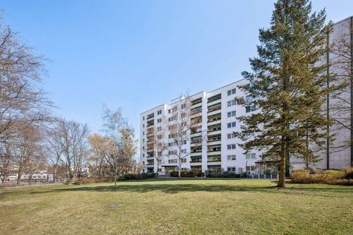 Modernes Wohnen im grünen - Großzügige, Tageslichtdurchflutete 2 Zimmer Wohnung mit Fernblick