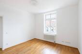 Schlafzimmer 2 - 3 Zimmer Etagenwohnung in München