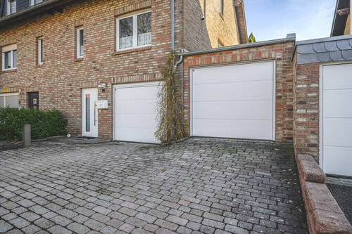 Doppelgarage - 4 Zimmer Einfamilienhaus in Langerwehe