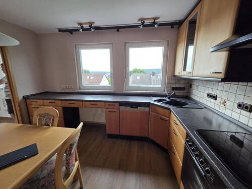a4e7c044-7577-412c-8691-541f5ab42771.jpeg - Sonnige Dachgeschosswohnung mit Balkon