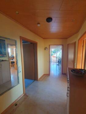 3d1a77e6-2de1-4db9-97f4-35c78e955d2f.jpeg - Etagenwohnung mit 75,00 m&sup2; in Petersberg zur Miete