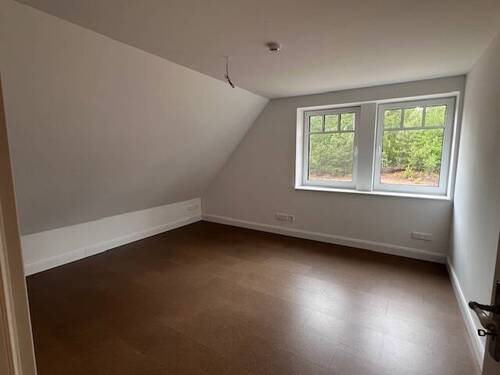 Zimmer 2 - 