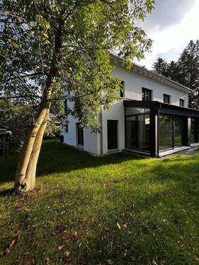 Bild 1 - Traumhafte Neubau-Doppelhaushälfte mit gehobener Ausstattung
