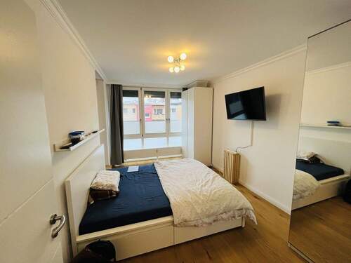 Master Bedroom - Etagenwohnung mit 86,00 m&sup2; in Berlin zur Miete